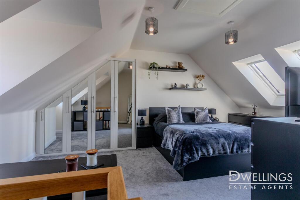 DWELEST- 29 King Lane, DE13 9ER-0010.jpg