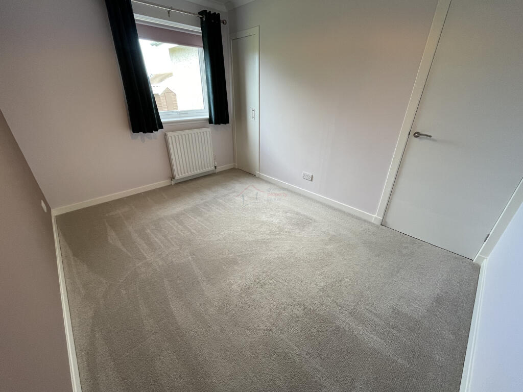 Bedroom 2b.JPG