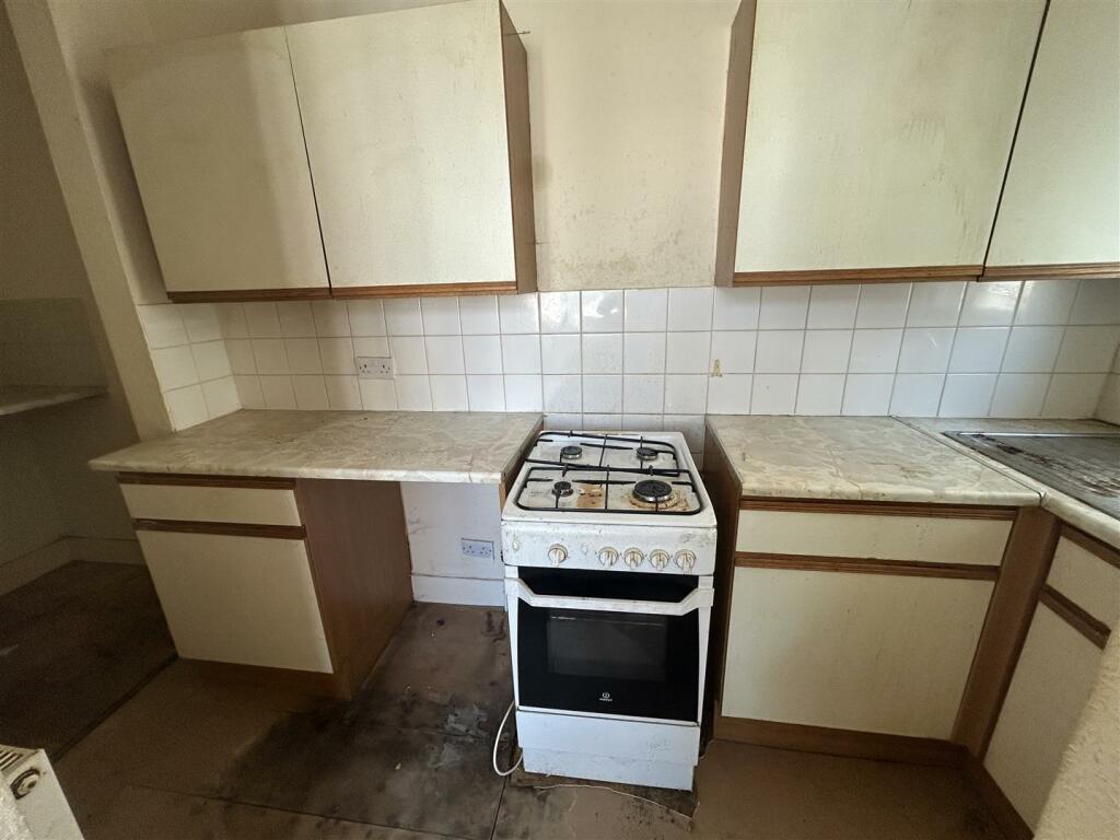 FLAT 3