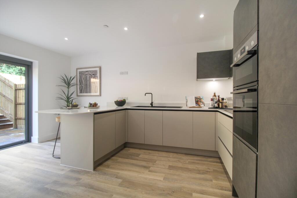 963DCA08-56BB-4B26-922F-A6DEDCA6EA90