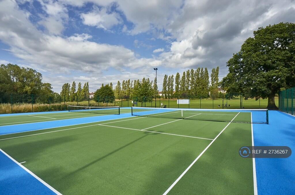 Tennis Courts In Chinbrook Park