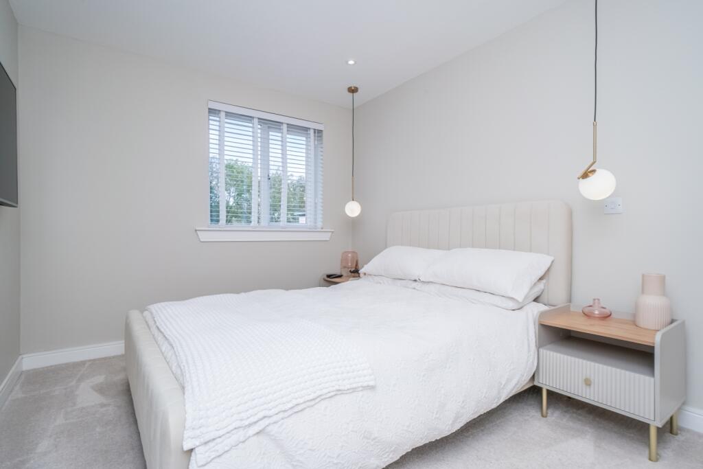 Main Bedroom1_2