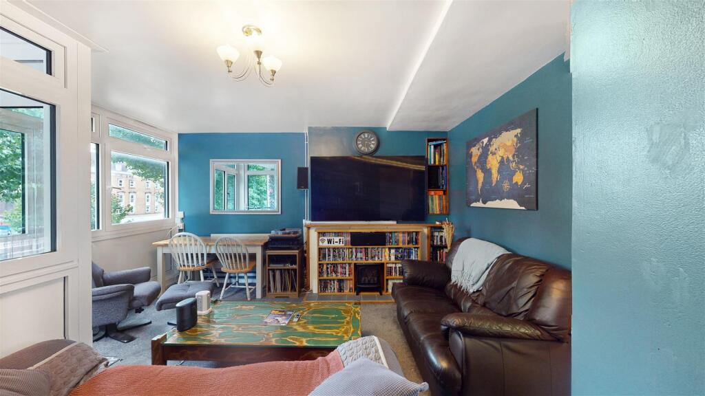 521 Mile End Road - 6VJWa3M177GLrODy3Gx1.jpg