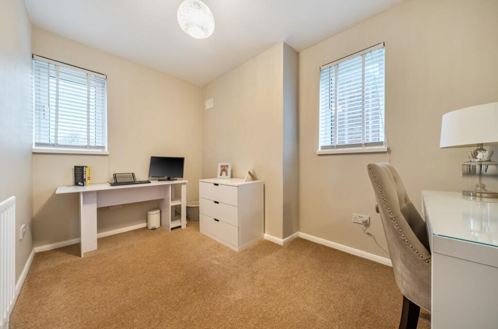 1384155-18-692475761bfaf