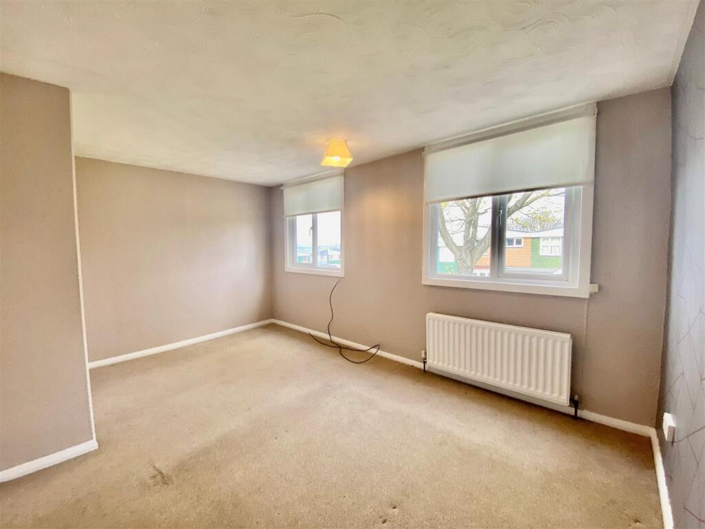 Master Bedroom 4.jpg