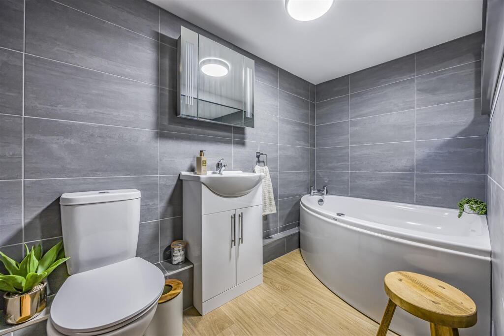 2 Marsh Barns, Marsh Lane, Merston-PorticoMarketin