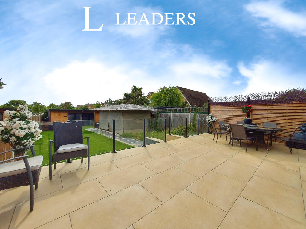 9dd858c5-Rear 20View