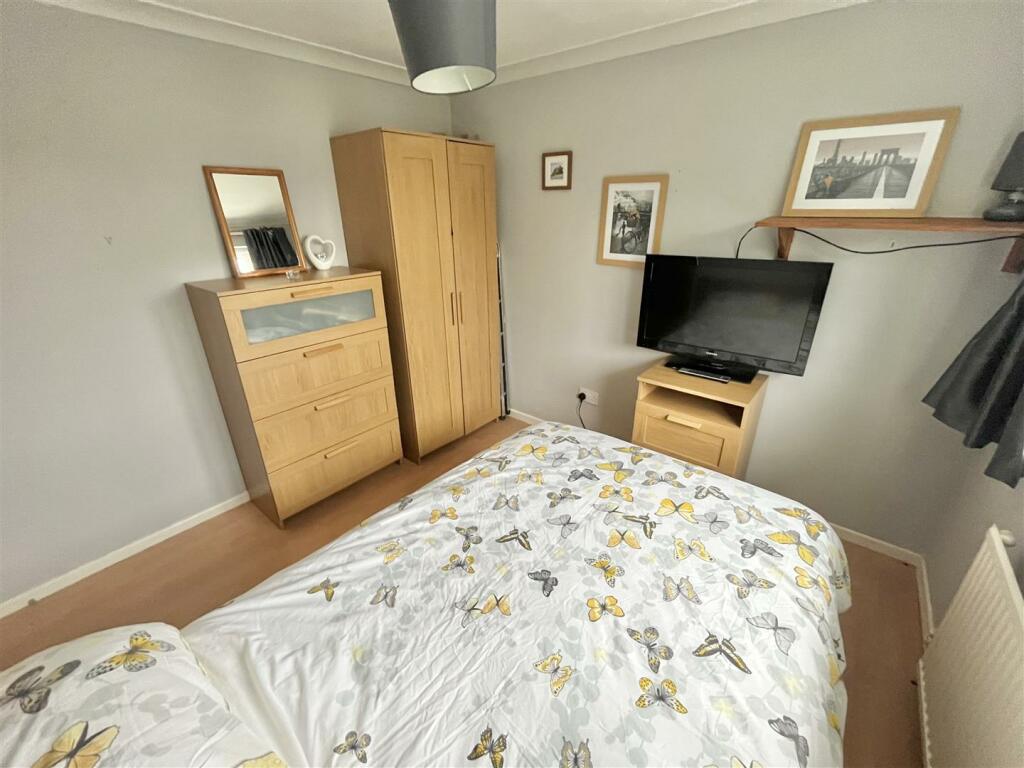 Bedroom 2 Aspect 2