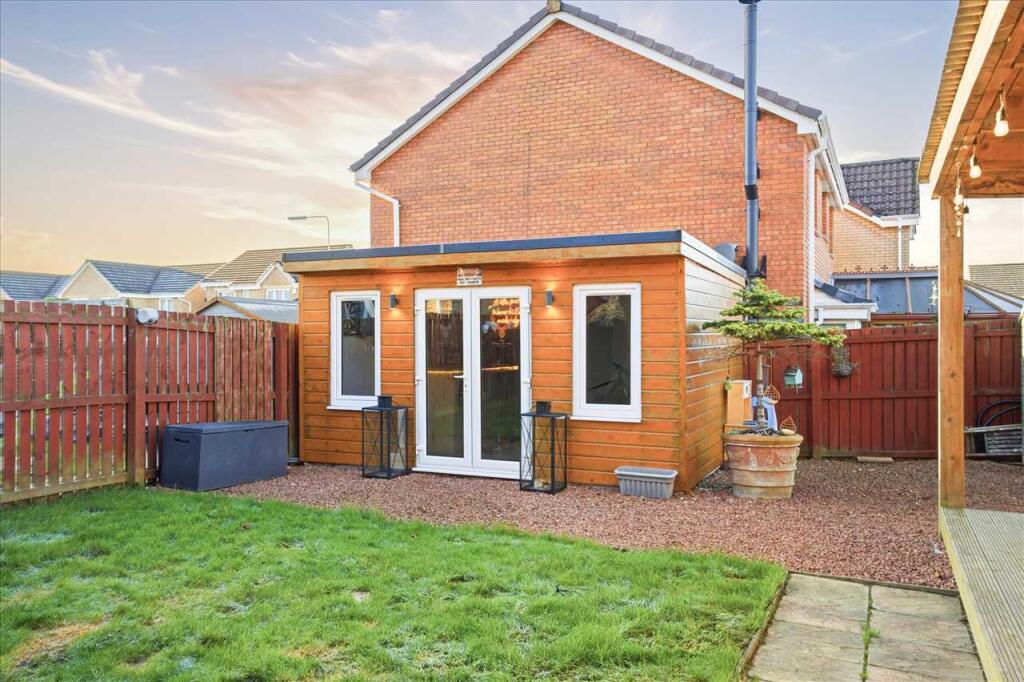 Garden Summer House/