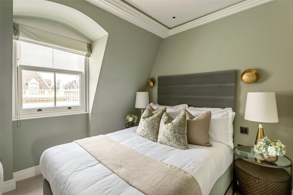 Double Bedroom