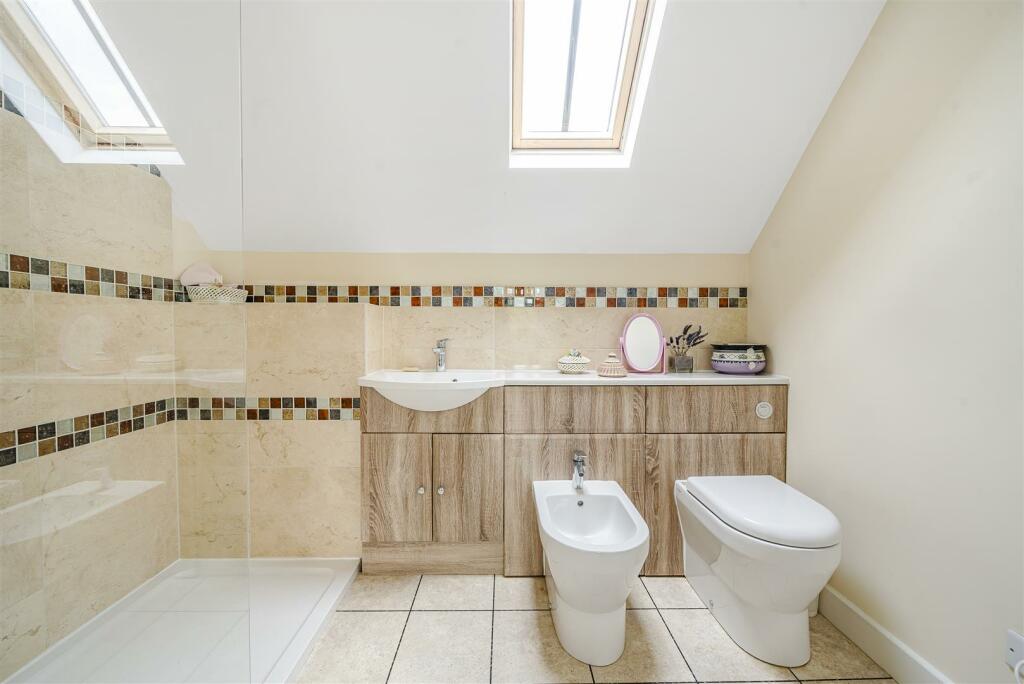 32a High Street, Paulerspury