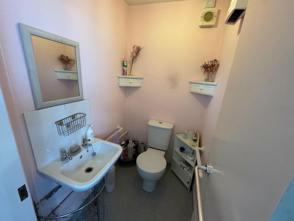 En-suite to bedroom one