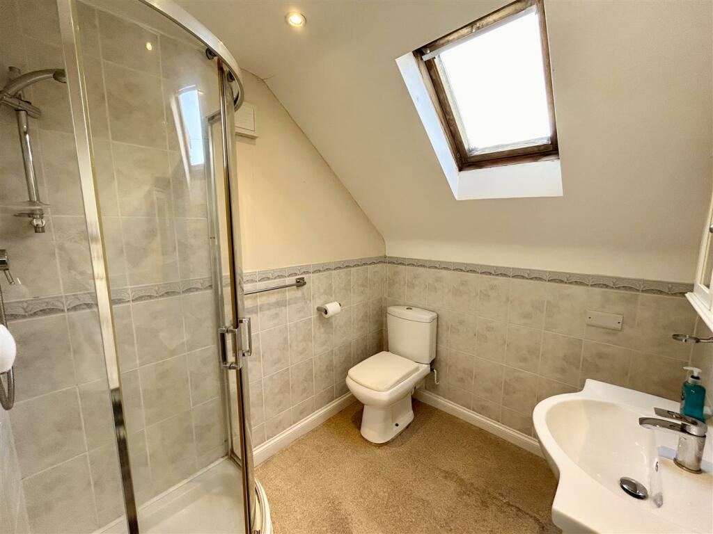 En suite.jpeg