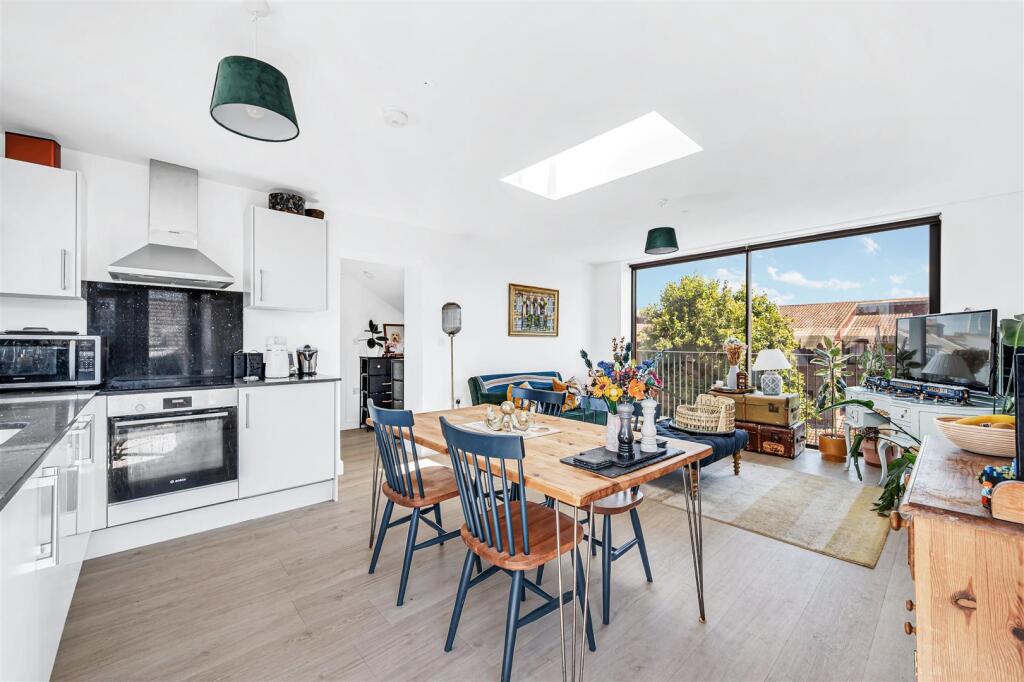 Flat 3 - 1a Spencer Road-6.jpg