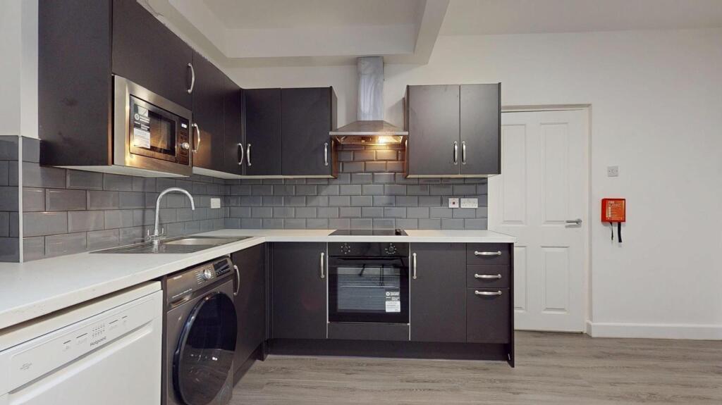 kitchen c.jpg