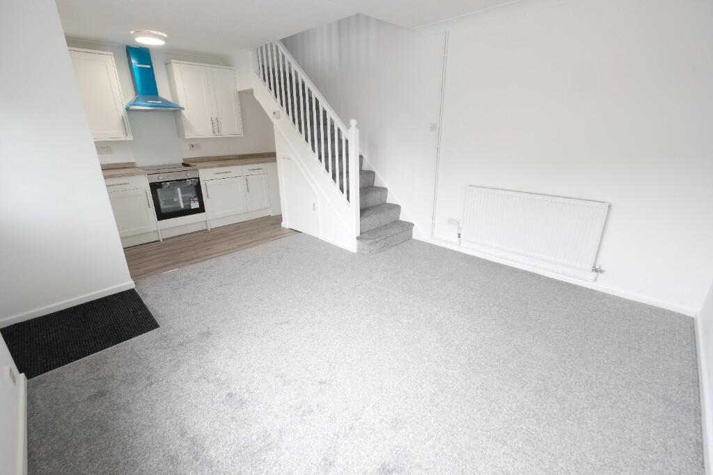 OPEN PLAN ROOM