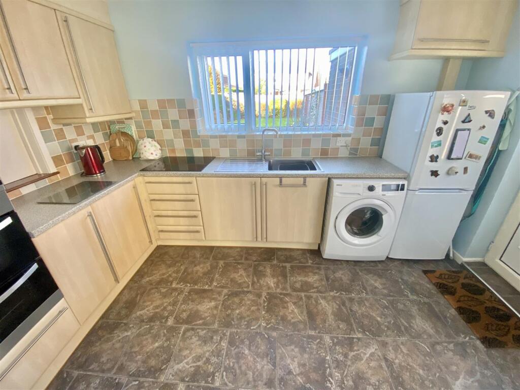 Bramleys Estate Agents - West Royd Avenue - Mirfie