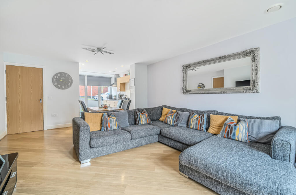 1297166-12-684aa4...