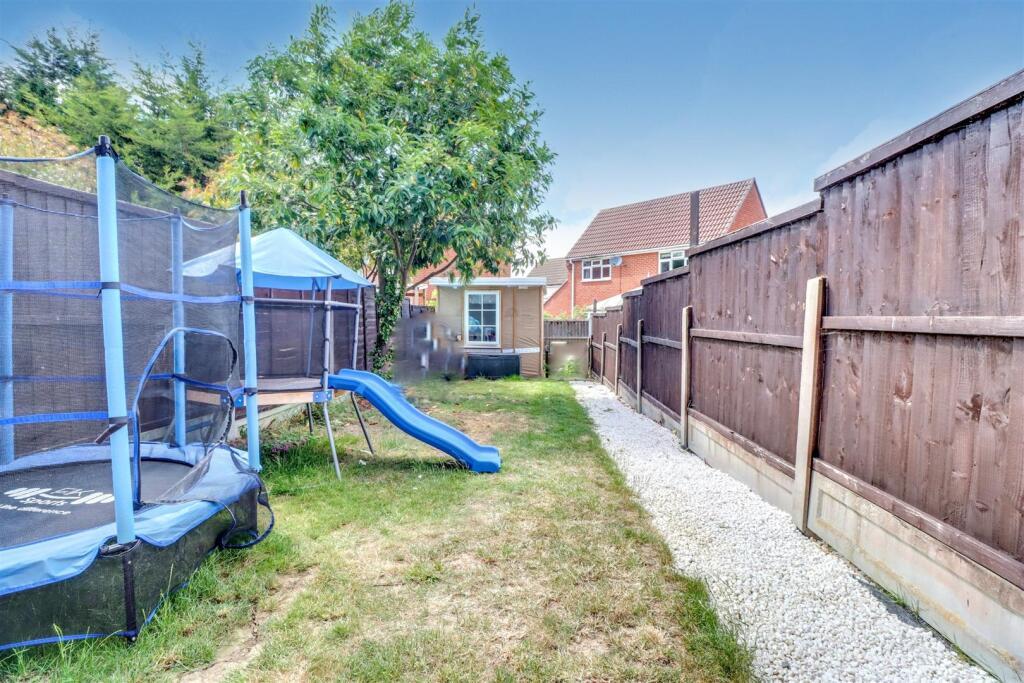 12 DENHAM VALE-14.jpg