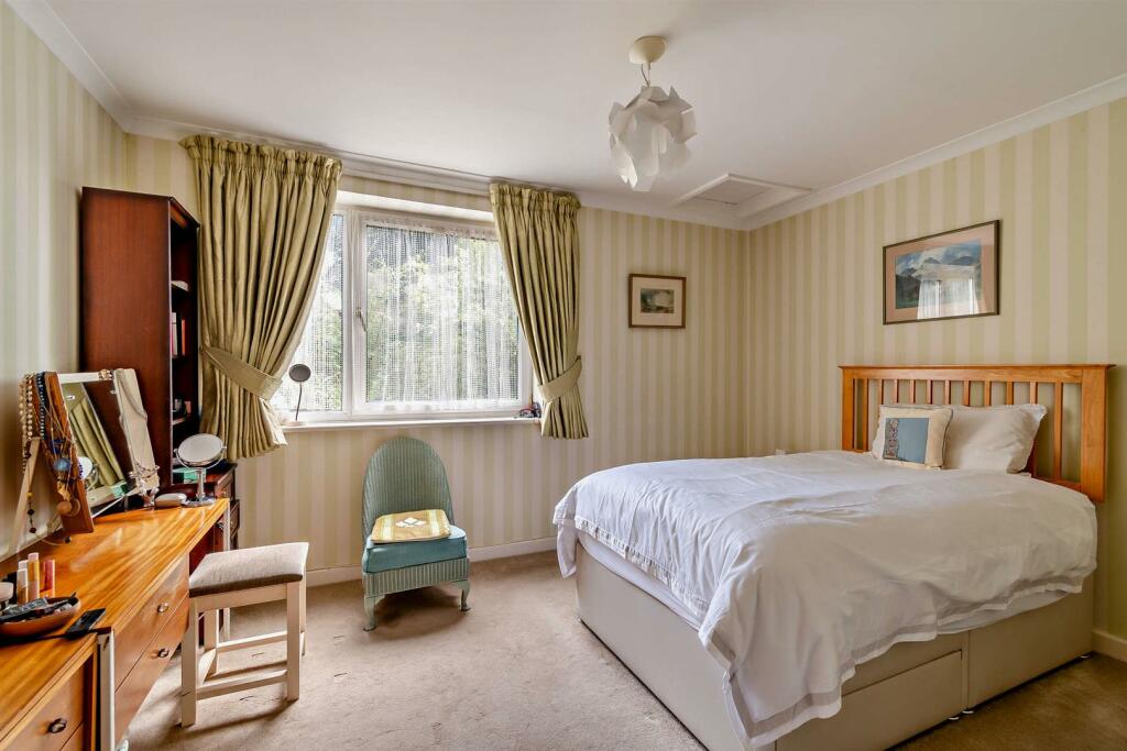 8616202-interior10-800.jpg