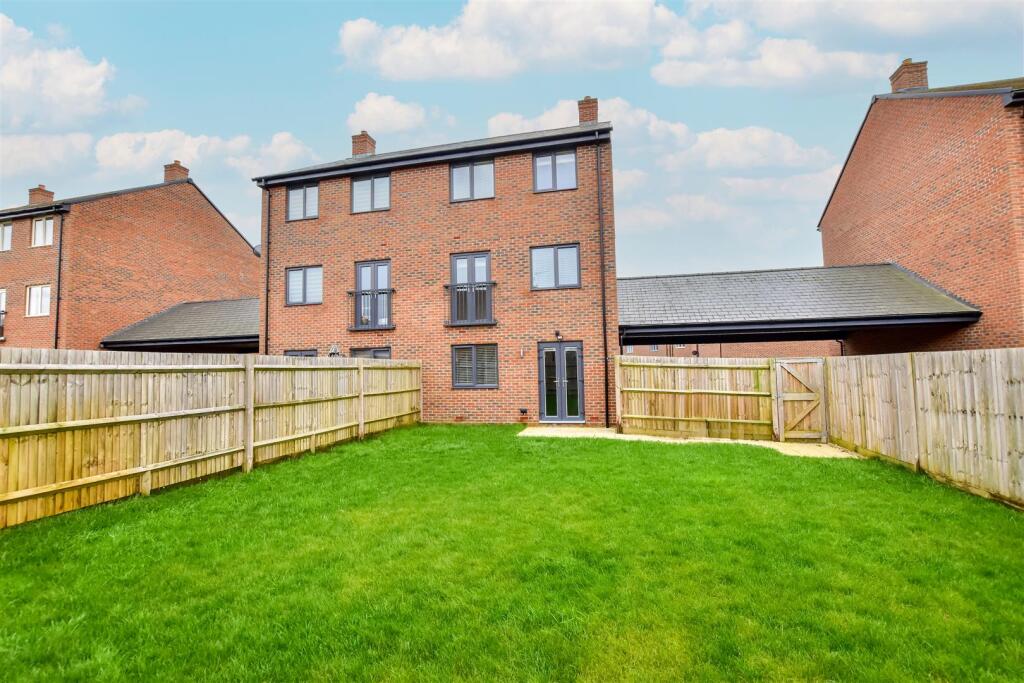 garden looking back.jpg