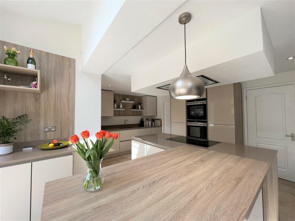 Kitchen B.JPG
