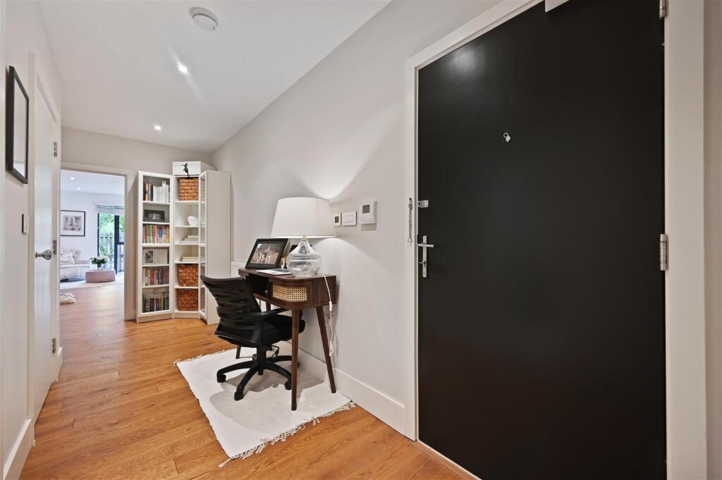 AR - Dauphine house8.JPG