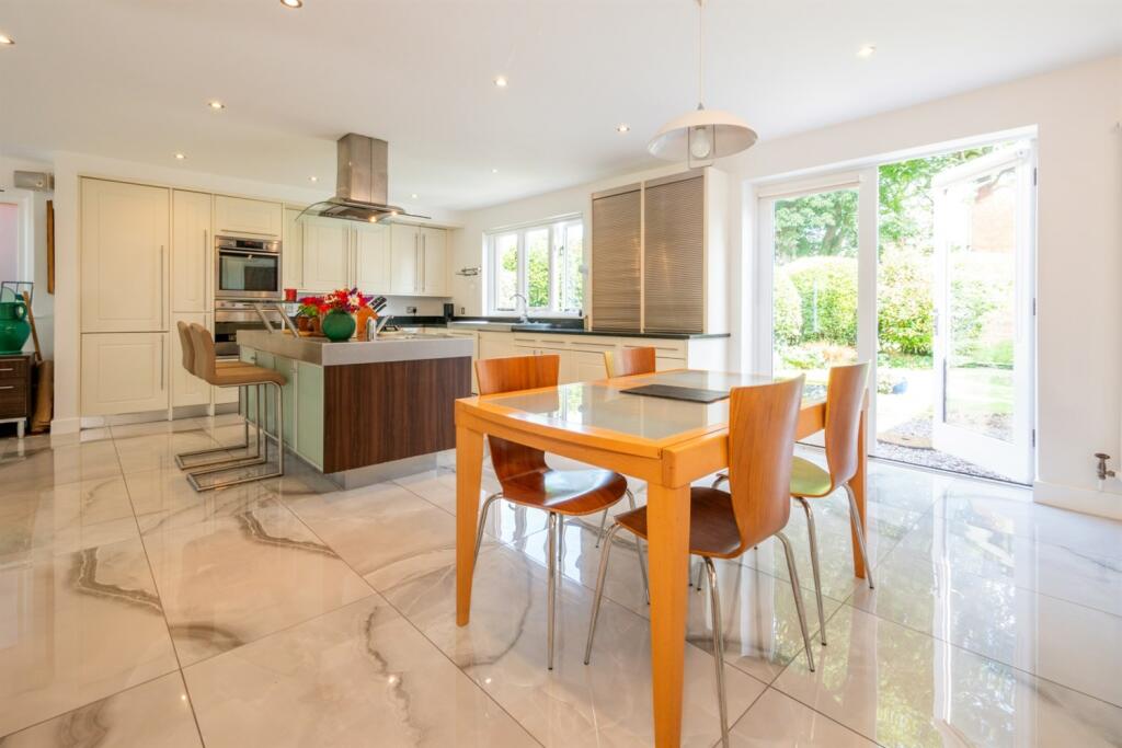 Open Plan Living Din