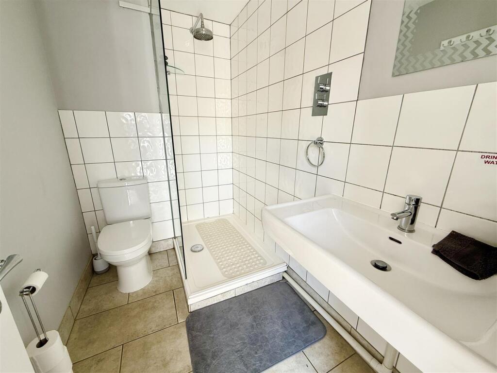 The Stables - shower room