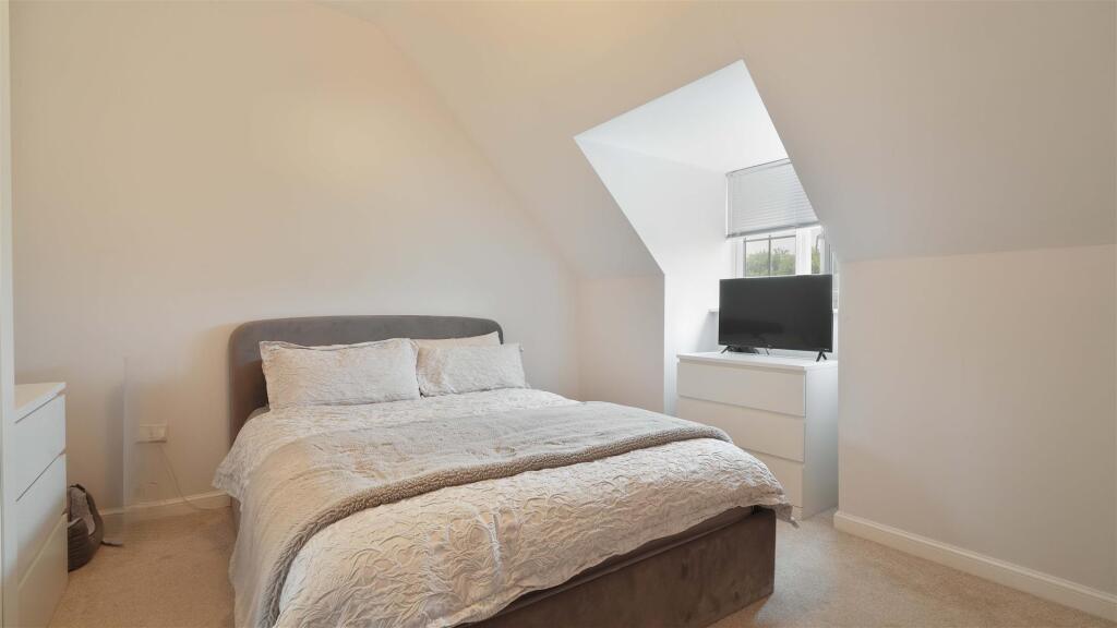 bed 1 (1).jpg