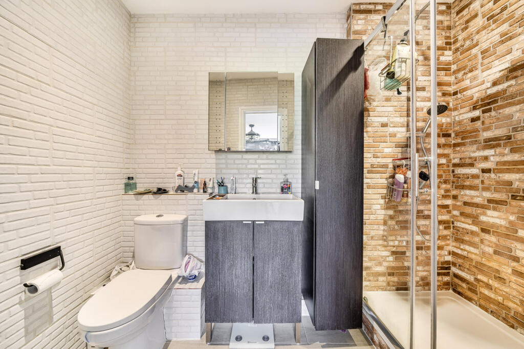 1321450-5-686e98c...