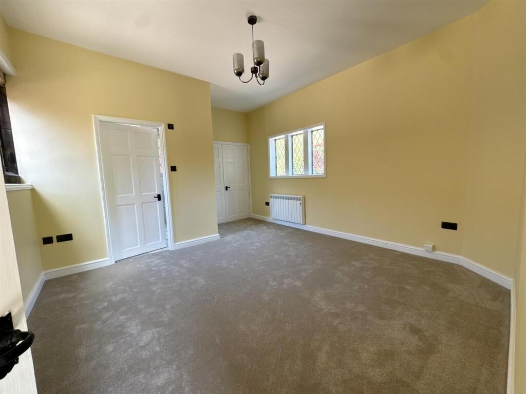 GROUND FLOOR BEDROOM ONE