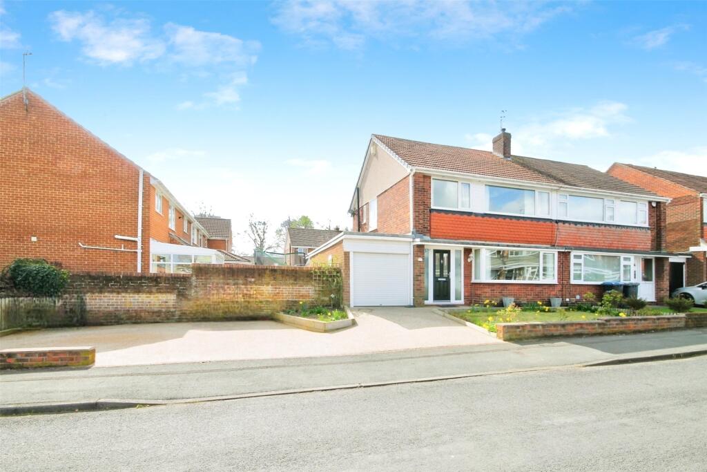 Hawes Avenue