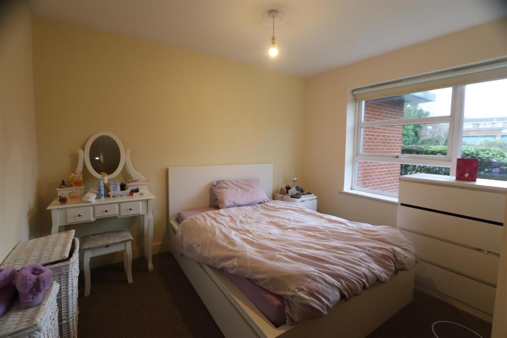 Bed 1a.JPG