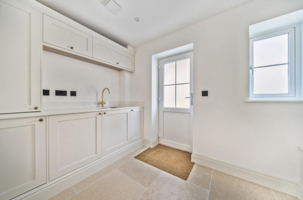 1320956-11-686e9f...