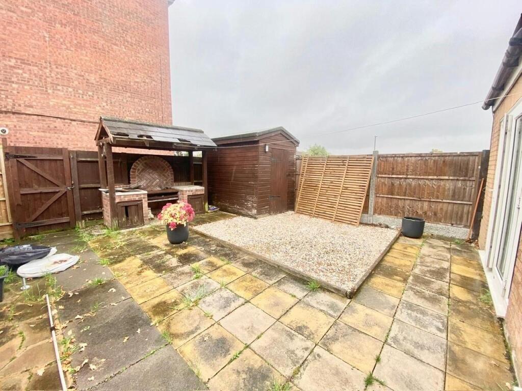 Rear Garden 2.jpg