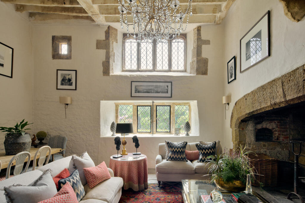 220521 - New Place Manor, Pulborough, RH20 32.jpg