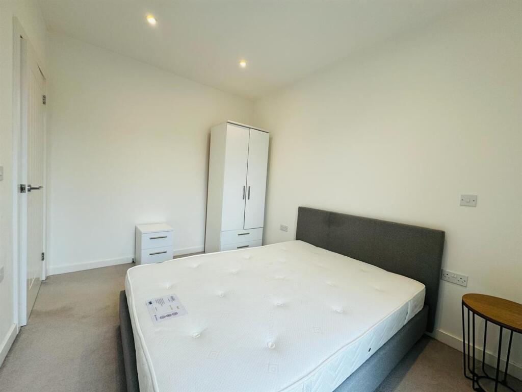 Bedroom.jpg