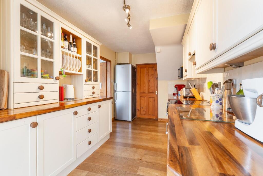 kitchen-5.jpg