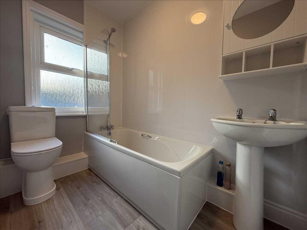Bathroom (average