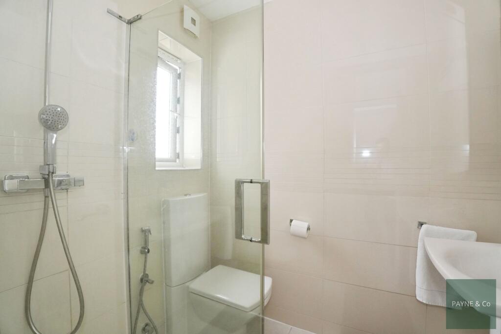 First Floor Shower/WC