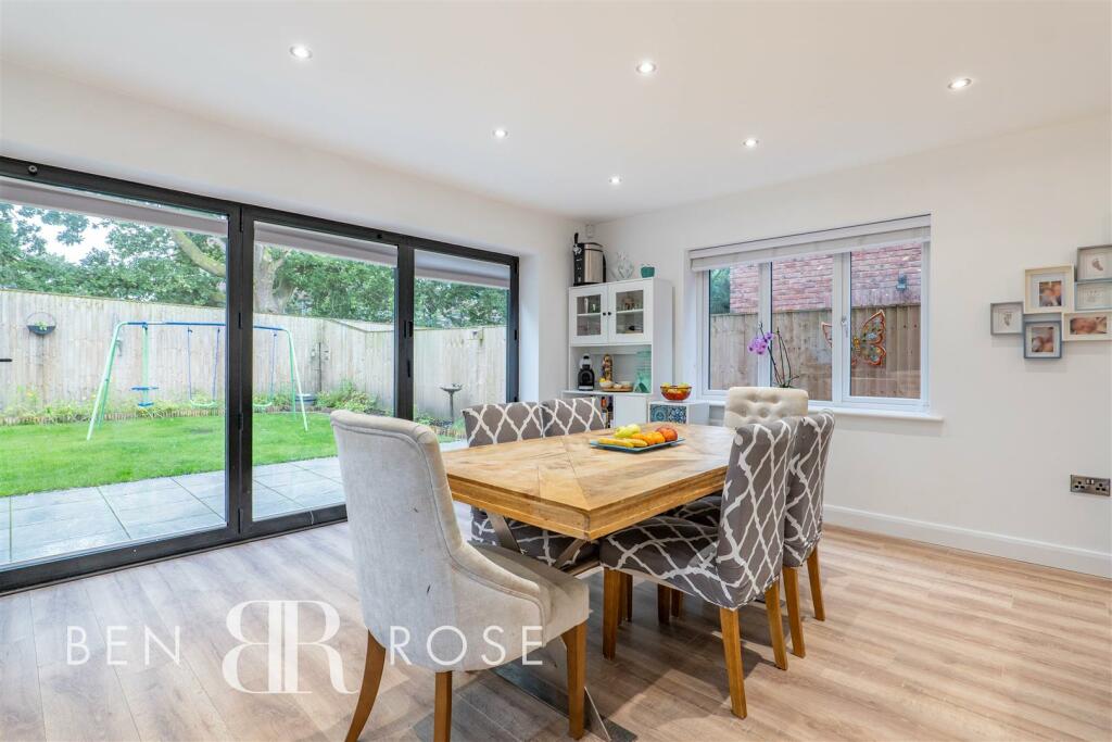 Kitchen/Breakfast/Family Room