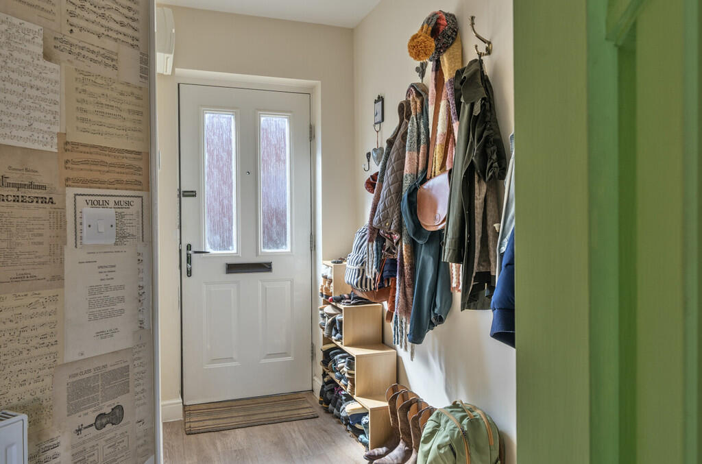 1311697-6-6852d17...