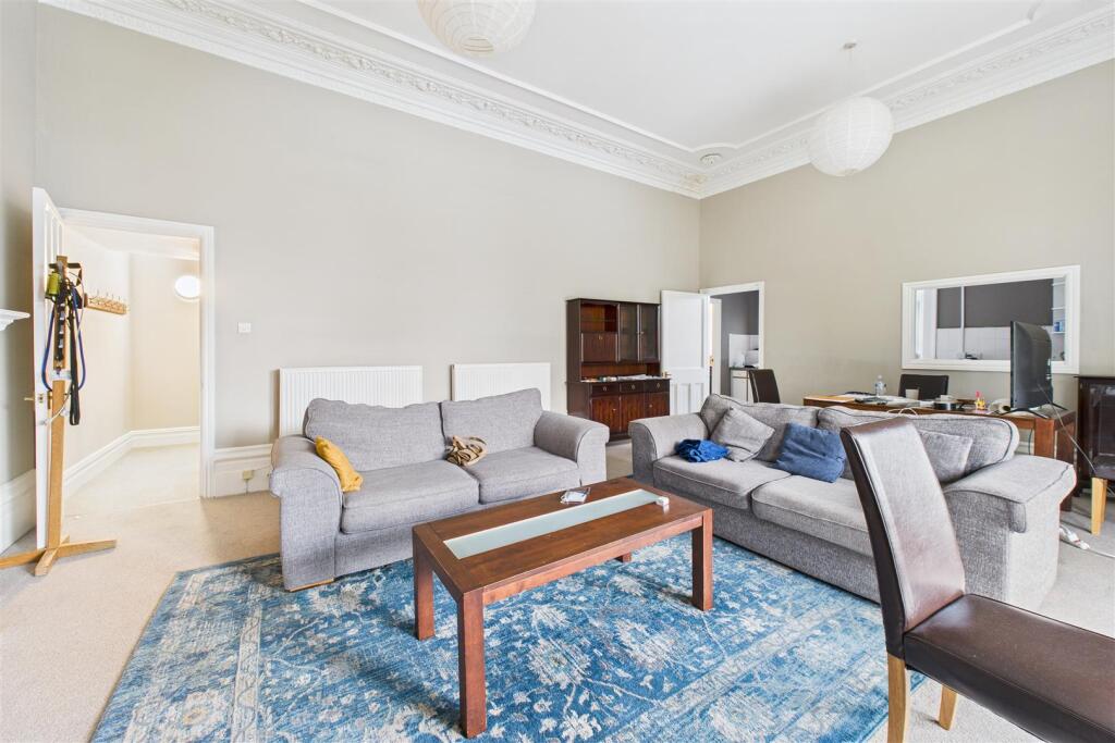 CFlat 2, 21 Tyndalls Park Road, Clifton, Bristol B