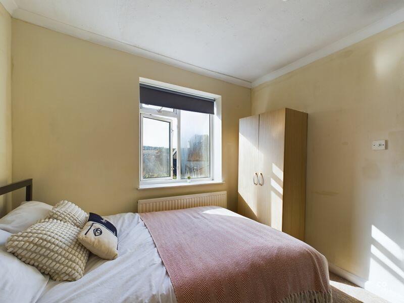 bed 3 