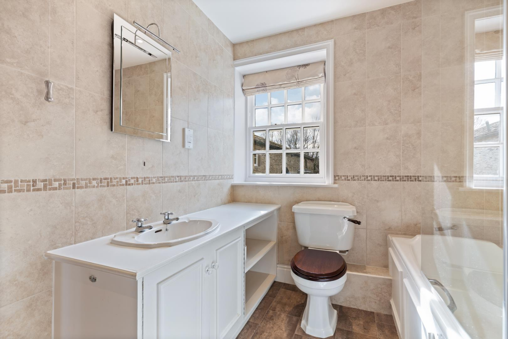 En Suite Bathroom Two