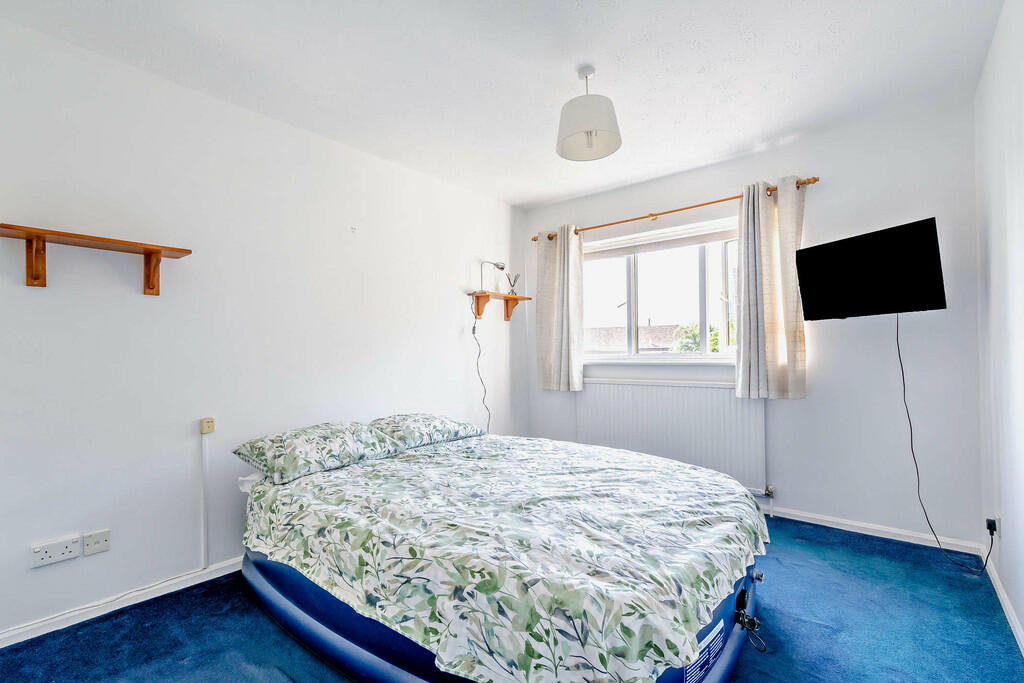 8614518-interior1...