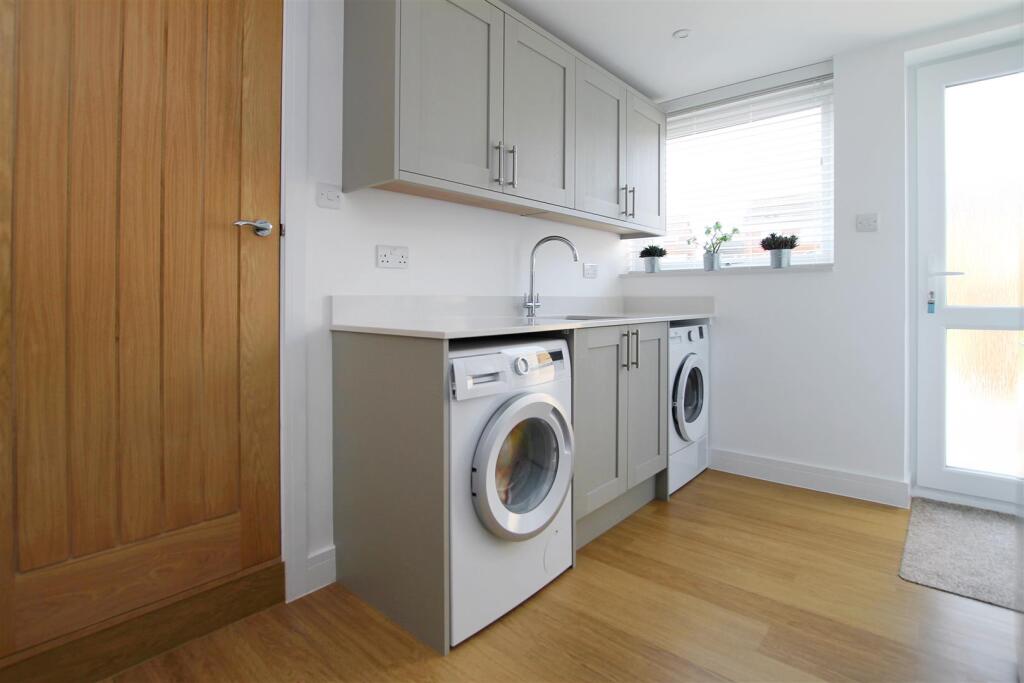 9017322-102712-133842627482158955-cb8ae3a2-1378-ae