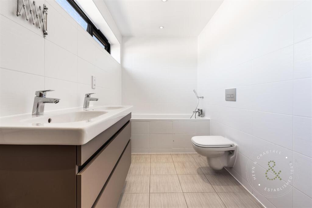 Conway Mews, Hern Crabtree (37).jpg