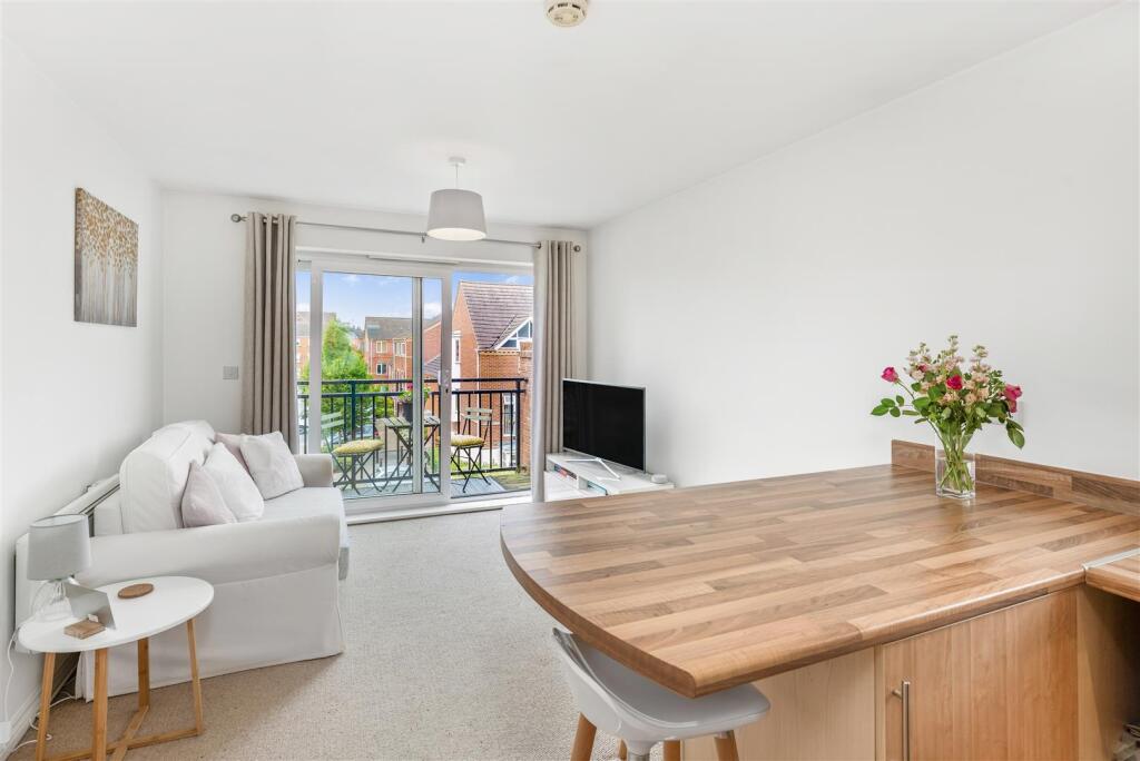 54 Verney Road, Banbury-12.jpg